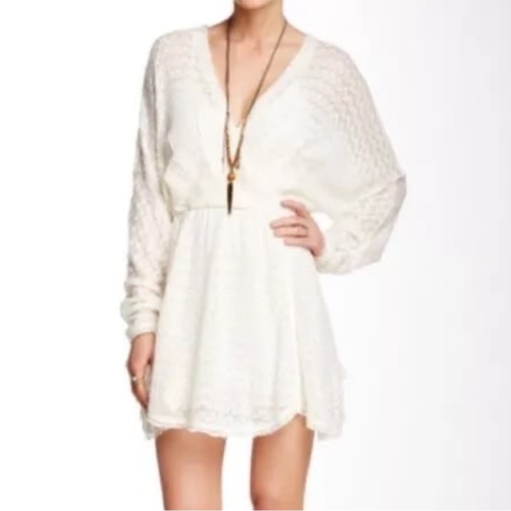 Free People "SNUG BUG" Ivory Wrap